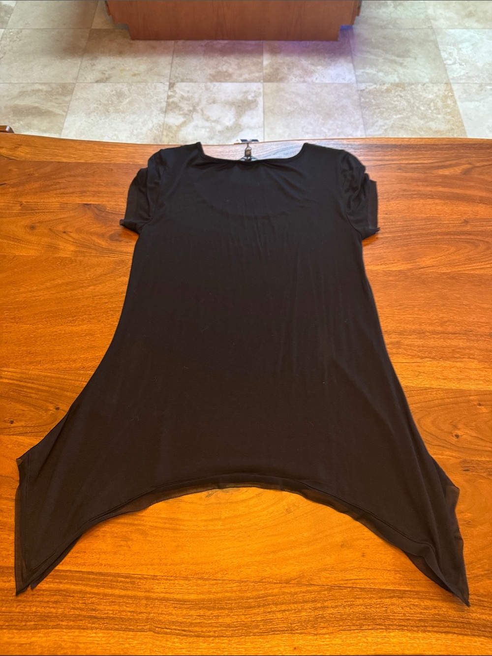 Black Women's Short Sleeve Asymmetric Hem Top - Cable and Gauge - Picture 3 of 4